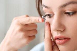 Smart Contact Lenses: The Future of Vision Correction and Health Monitoring featured image